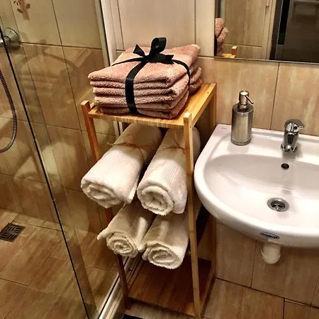 Charming Old Town Retreat Apartman