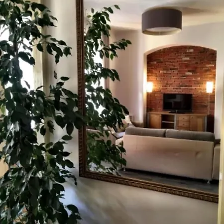 Charming Old Town Retreat Apartman
