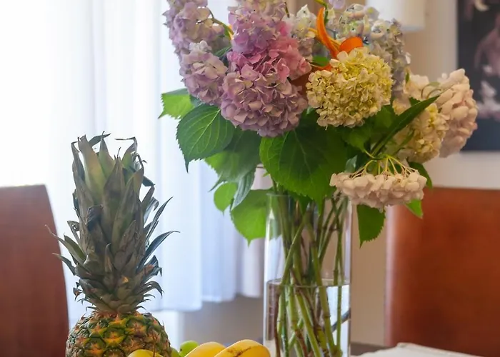 شقة Charming Old Town Retreat *