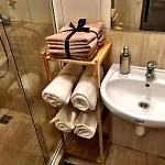 Charming Old Town Retreat דירה